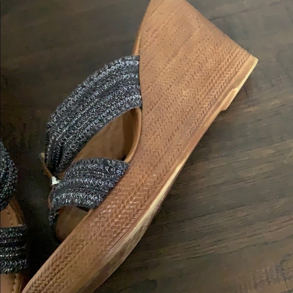 Sandals - Picture 4 of 4